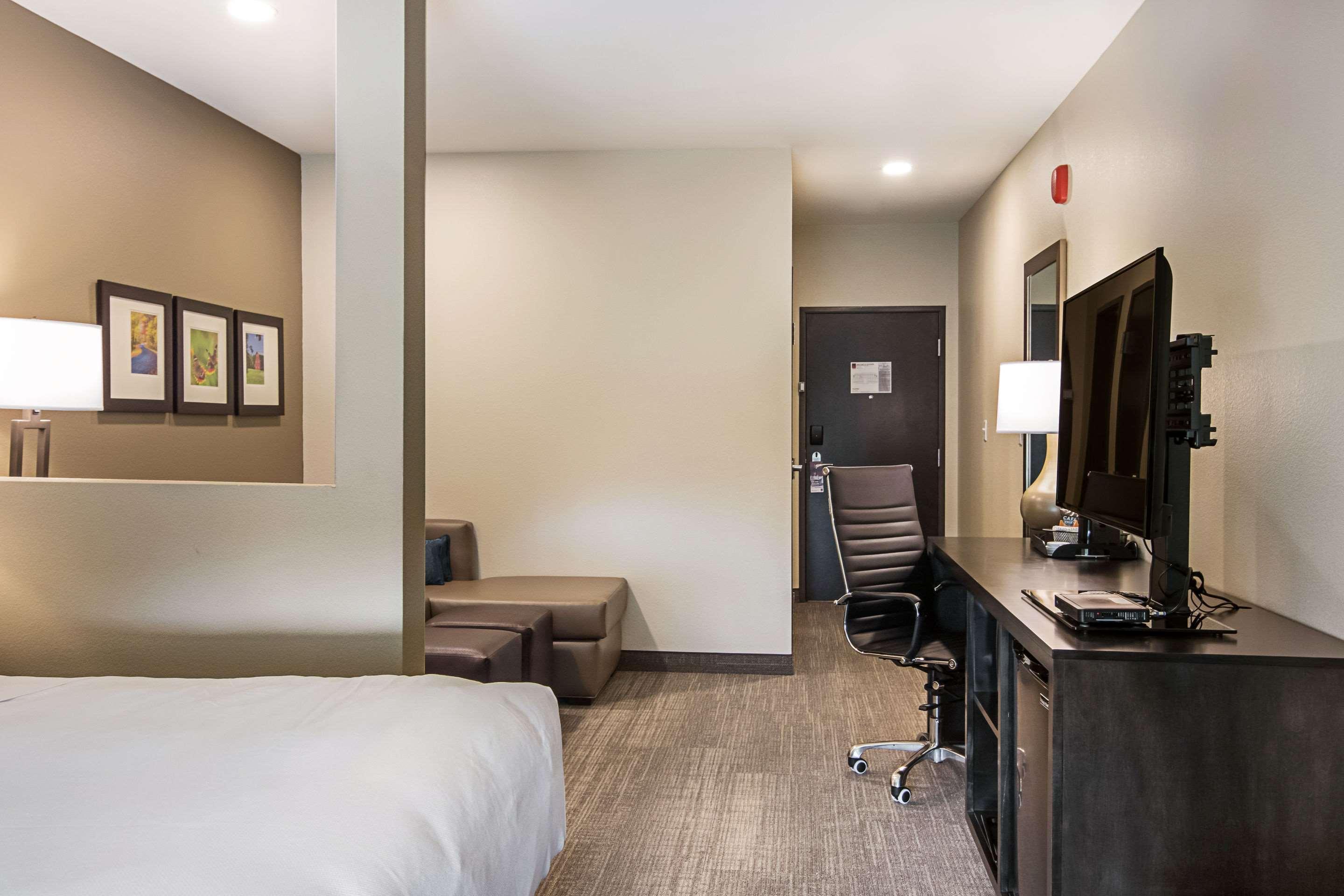 Comfort Suites Wooster Near University Campus Exteriér fotografie