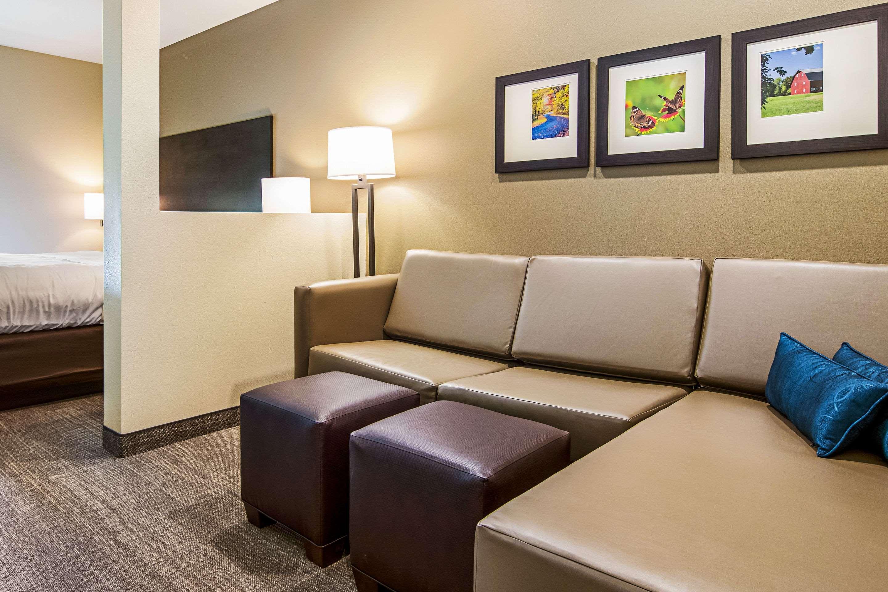 Comfort Suites Wooster Near University Campus Exteriér fotografie