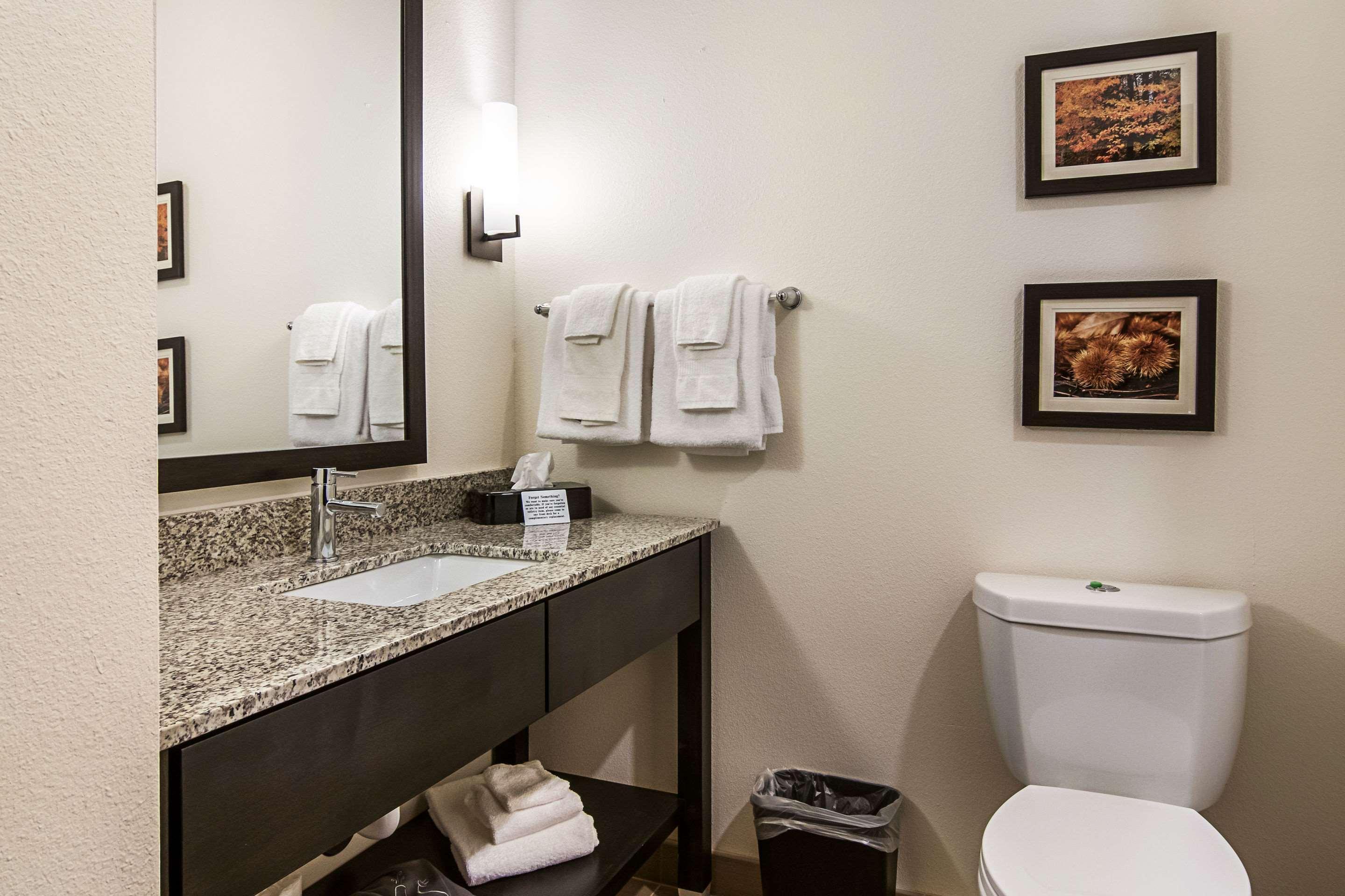 Comfort Suites Wooster Near University Campus Exteriér fotografie
